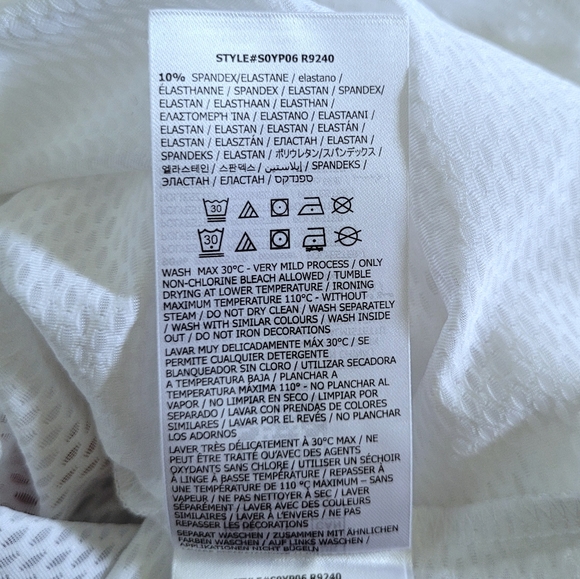 Guess❓Teresa Mesh Logo Tee👕 - NWT - Picture 10 of 14